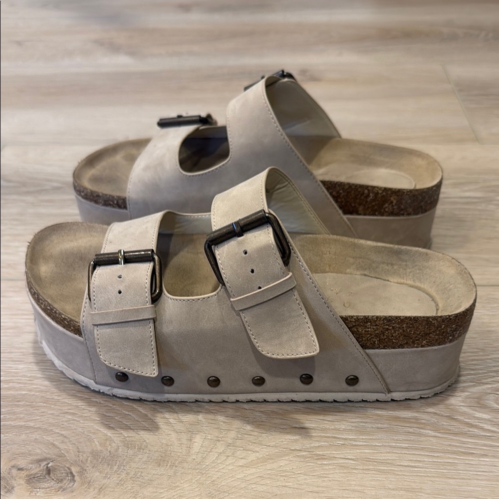 Altar’s State Beige Platform Sandals with Buckles